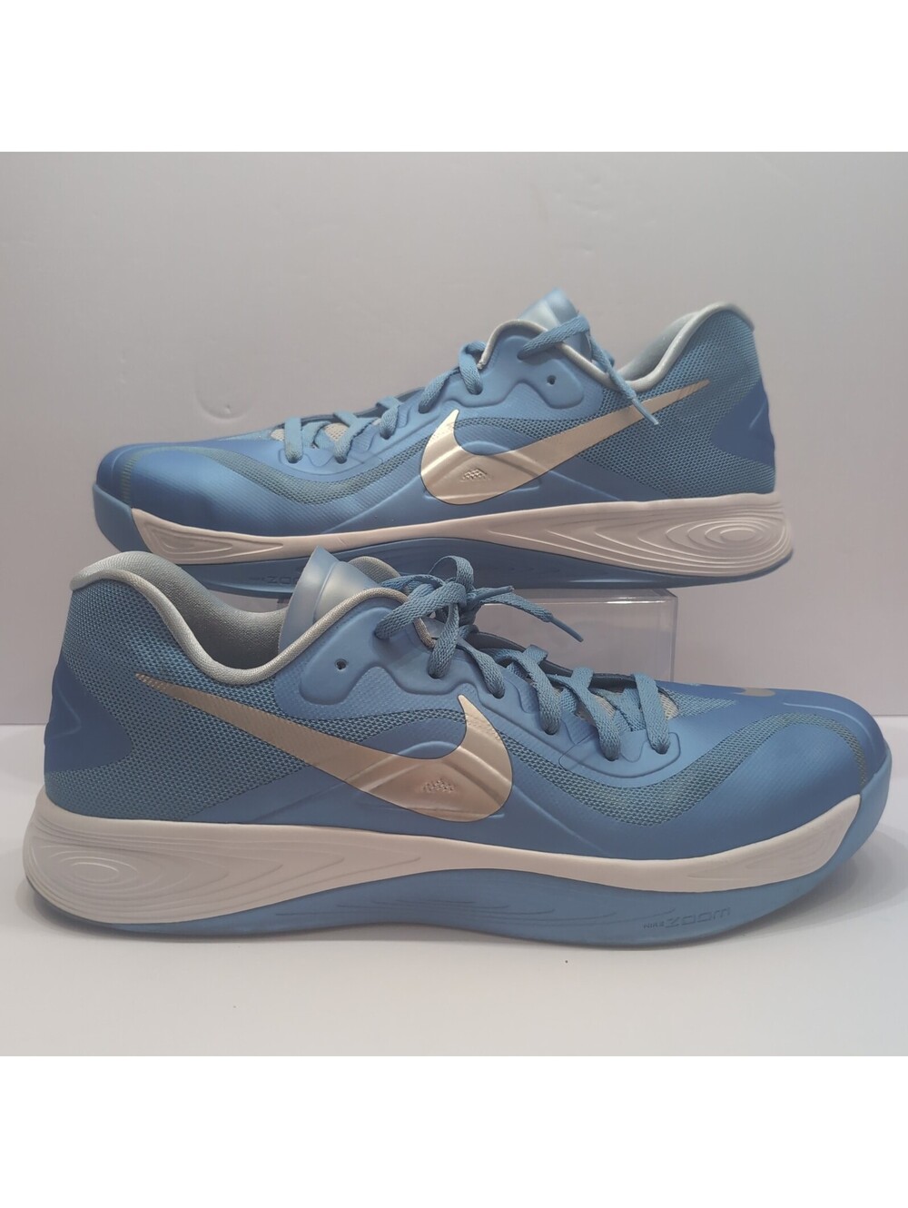 Mens 16 NIKE Hyperfuse LOW TB Gym UNC Baby Blue 616620-404 Basketball Shoes